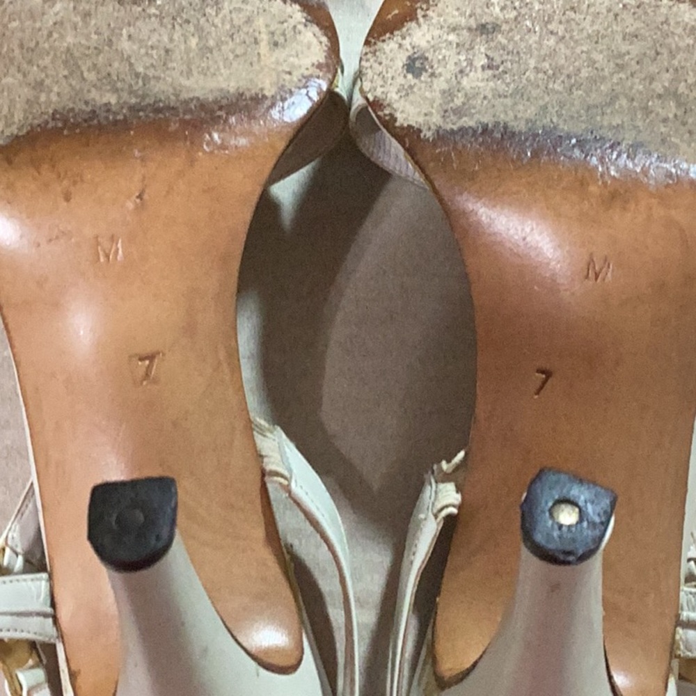 Pre-owned Beautiful Vintage Garolini Slingback Heels in Pearl color - Picture 5 of 9
